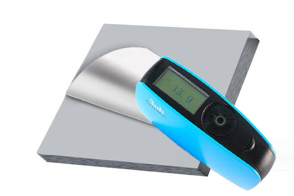 Gloss meter to measure the glossiness of aluminum foil